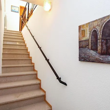 Apartman 1 Bedroom Lovely In Portoroz